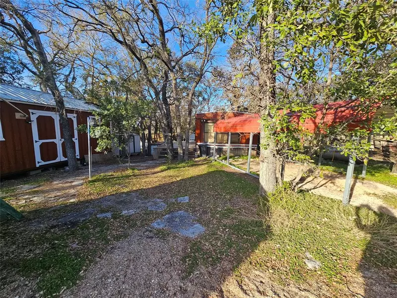 904 Battle Creek Road, Granbury, TX 76048