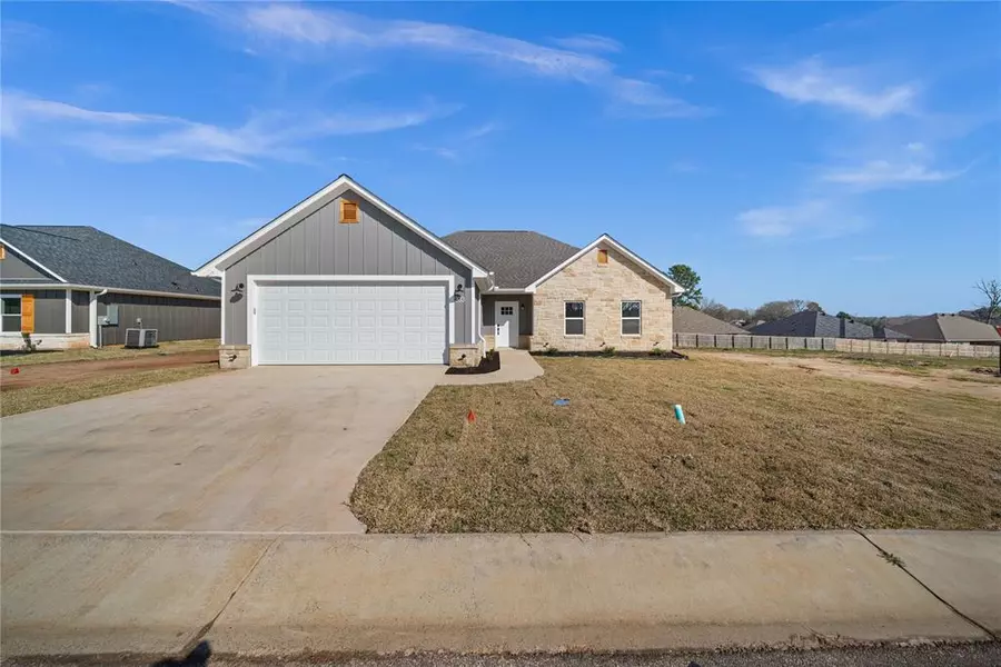 203 Toro Drive, Winona, TX 75792