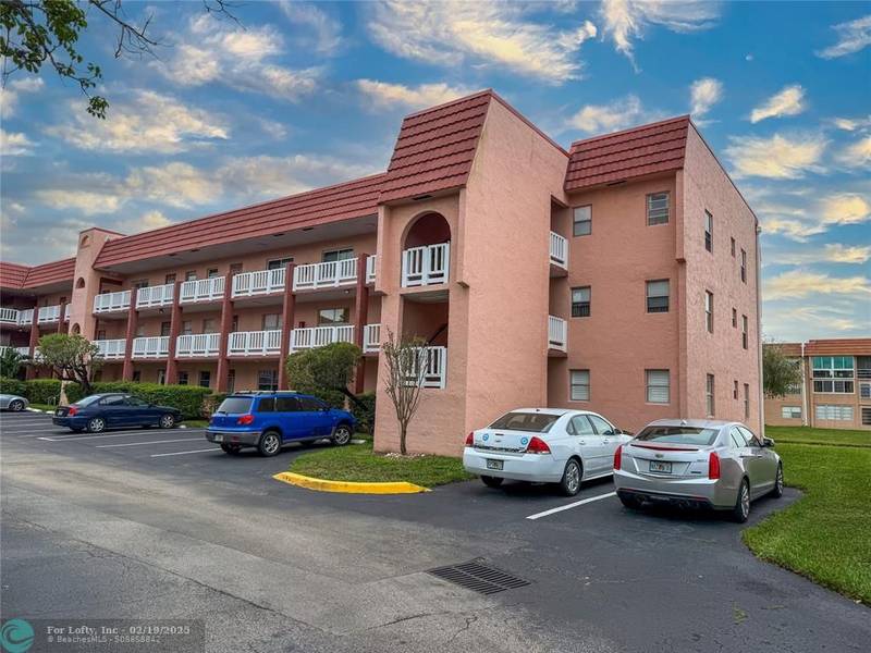 9460 SUNRISE LAKE BLVD  #212, Sunrise, FL 33322