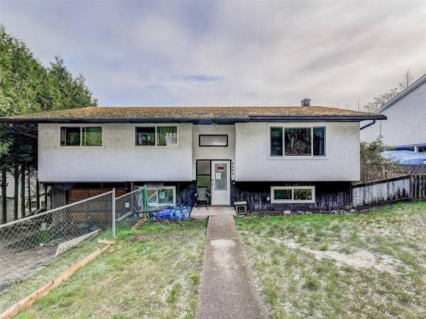 7975 Edmund St, Crofton, BC V0R 1R0