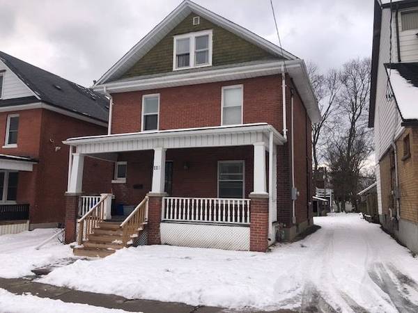 115 Agnes ST, Oshawa, ON L1G 1V3