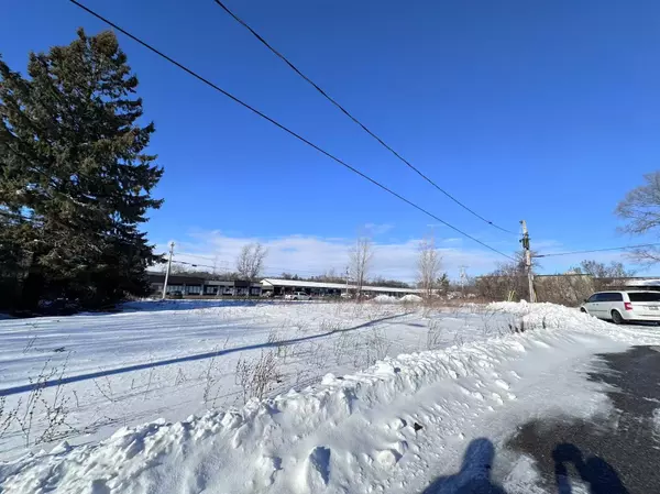 Quinte West, ON K8V 6W3,0 FRANKFORD CRES