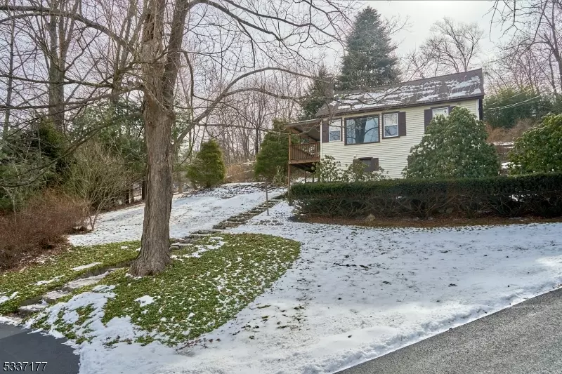 Andover Twp., NJ 07860,26 Maple Dr