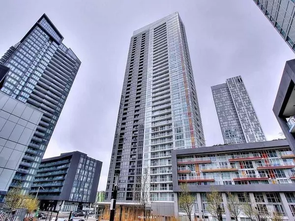 75 Queens Wharf RD #4011, Toronto C01, ON M5V 0J8