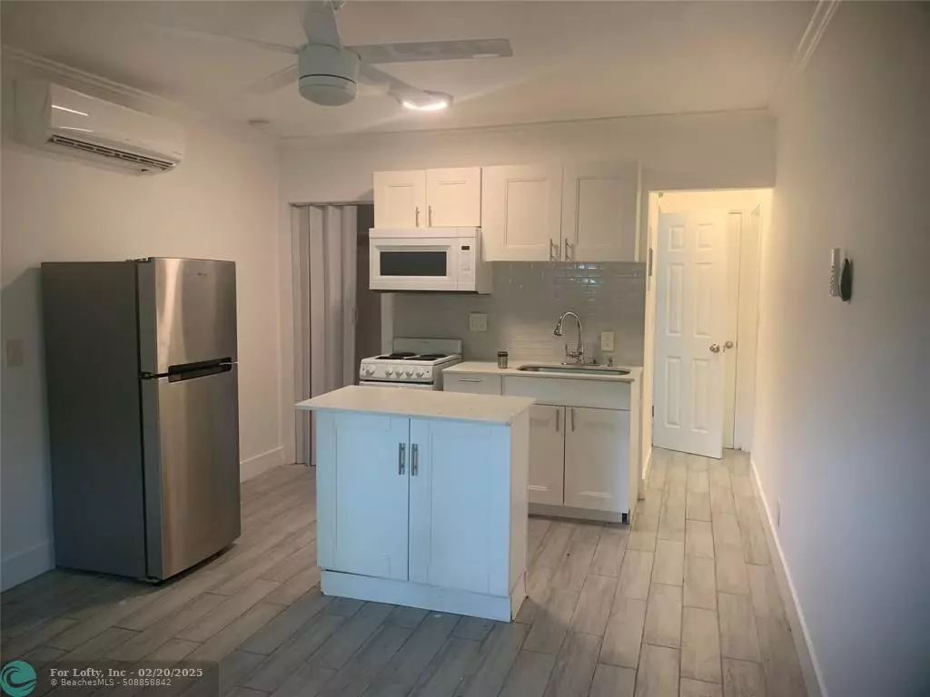 Fort Lauderdale, FL 33312,549 SW 13th Ave  #5