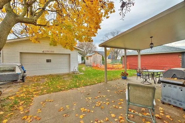 Thorold, ON L2V 3H1,90 Richmond ST