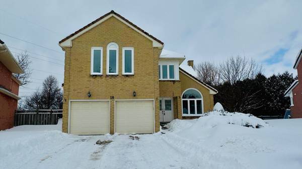 18 Ellingwood CT, Markham, ON L3R 8A8