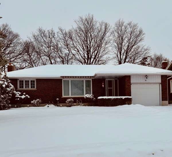 26 Harris CRES, Belleville, ON K8P 2M6