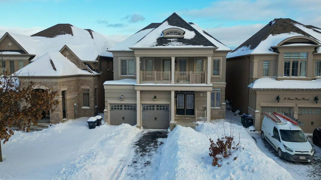 11 Bear Run RD, Brampton, ON L6X 2Y8