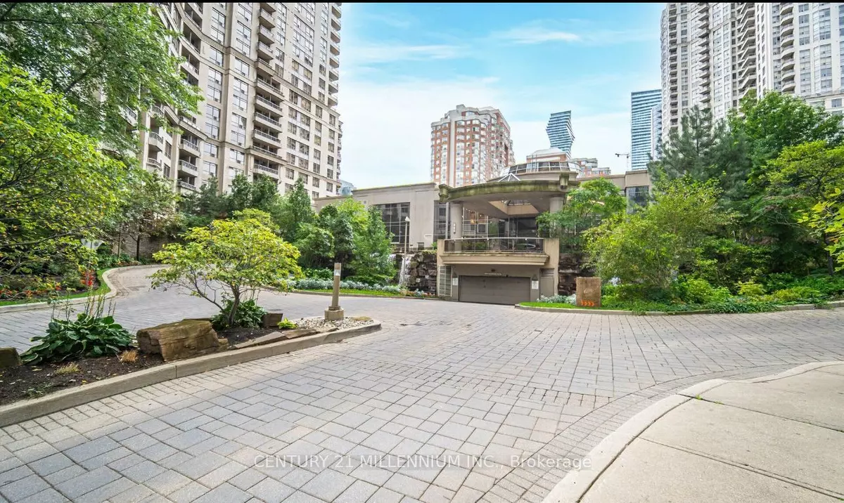 Mississauga, ON L5B 4M7,3880 Duke Of York BLVD #1905