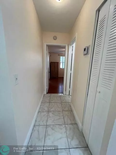 Coral Springs, FL 33067,5781 Riverside Dr  #202A