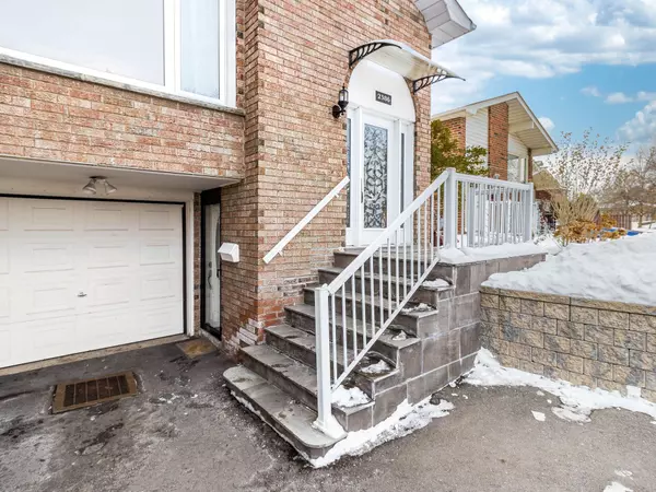 Mississauga, ON L5B 2P9,2386 Culver WAY