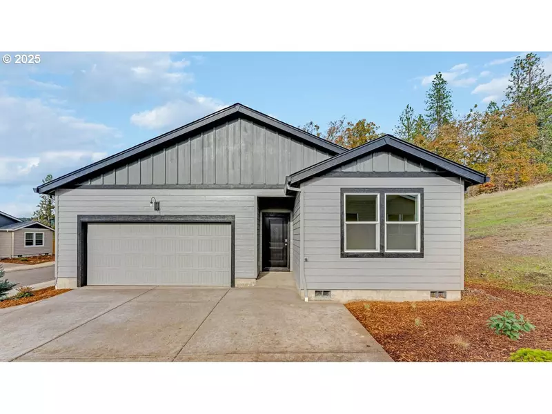 1090 Sparrow ST, Woodburn, OR 97071