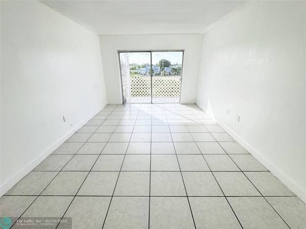 Lauderdale Lakes, FL 33311,3710 NW 21st St  #310