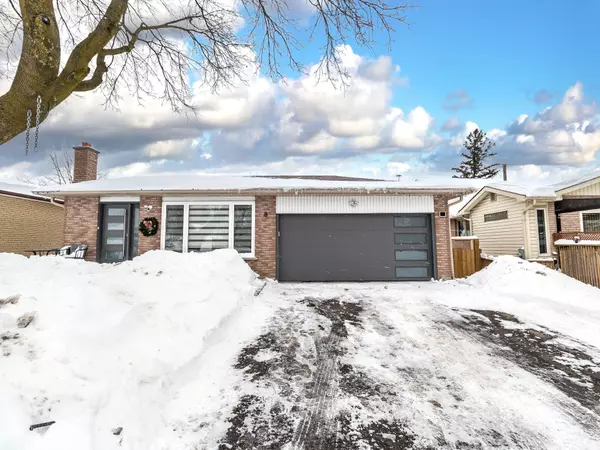 8 Dywin CT, Cambridge, ON N1R 5S4