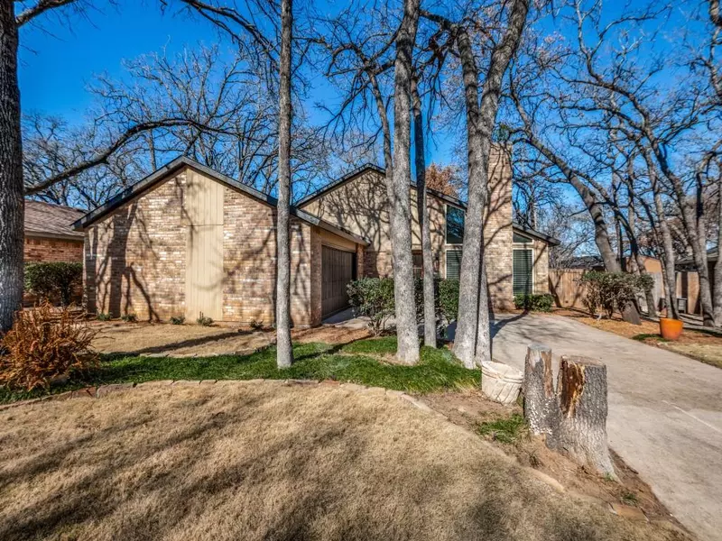 5401 Falcon Wood Court, Arlington, TX 76016