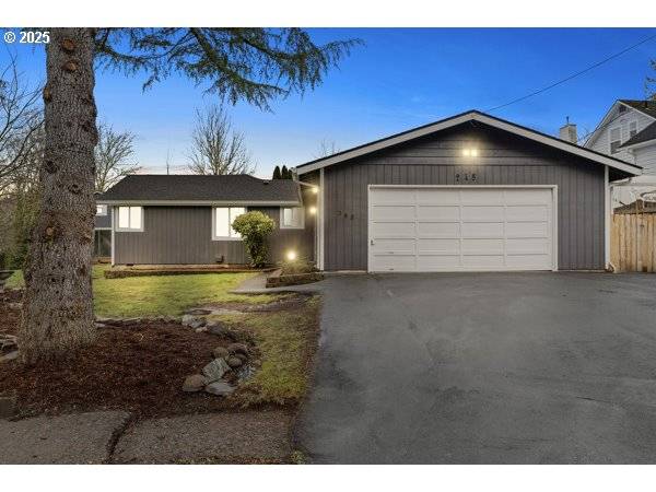 248 Crescent DR, Kelso, WA 98626