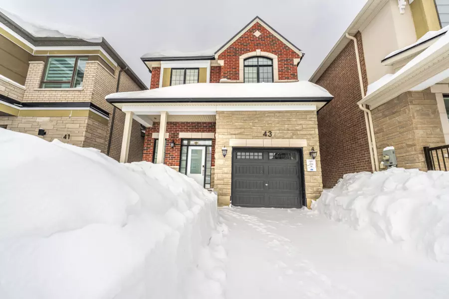 43 Ennerdale ST, Barrie, ON L9J 0Z9