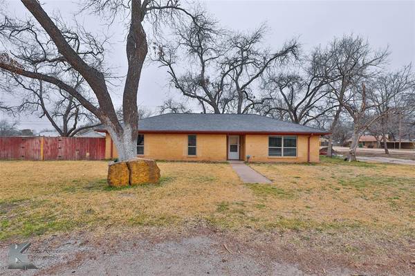 Clyde, TX 79510,304 Oak Street