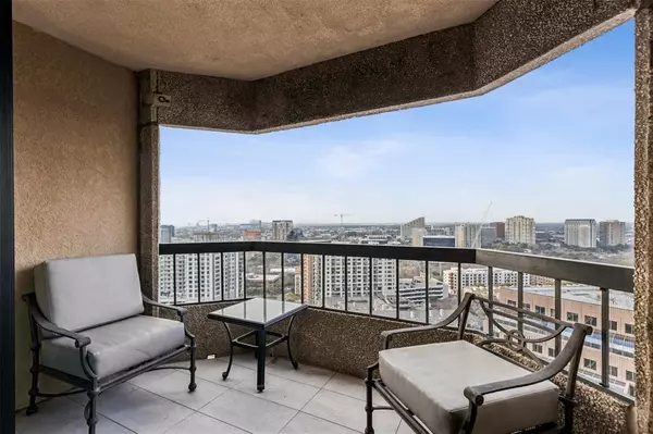 Dallas, TX 75204,3030 Mckinney Avenue #2305