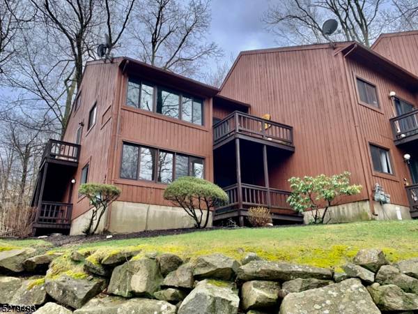 2 Gunstock Dr #1, Vernon Twp., NJ 07462