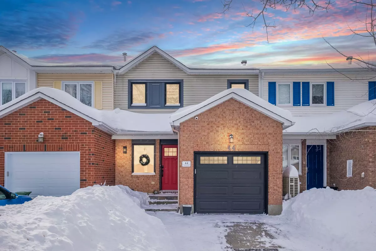 Kanata, ON K2K 2S3,44 Kimbolton CRES