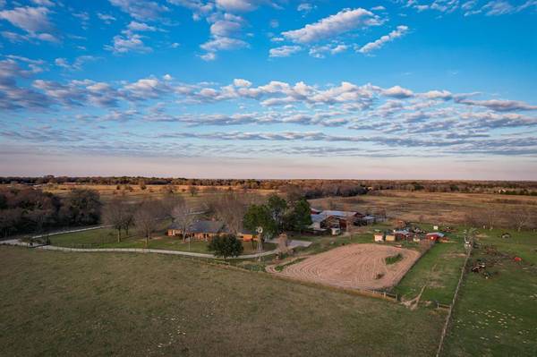 125 FCR 181, Streetman, TX 75859