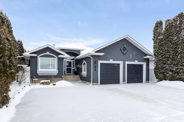 44 Shannon CRES Southeast, Medicine Hat, AB T1B 4G2