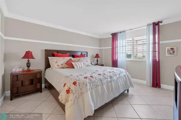 Hallandale Beach, FL 33009,1849 S OCEAN DR  #215