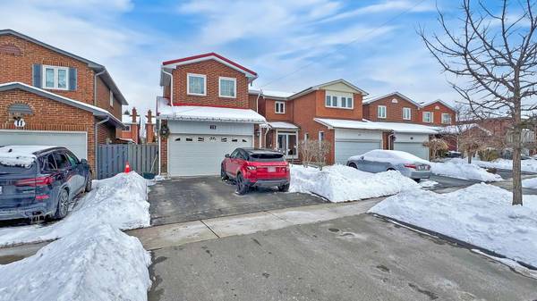 15 Cog Hill DR, Vaughan, ON L4K 1M6