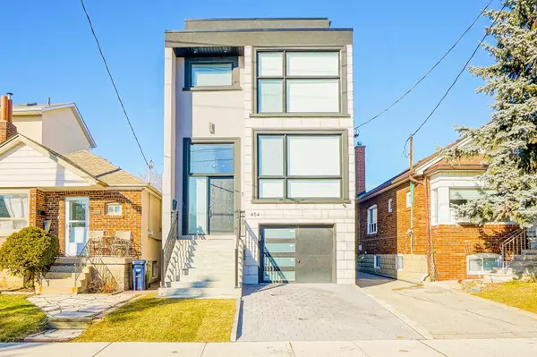 454 Whitmore AVE, Toronto W04, ON M6E 2N7