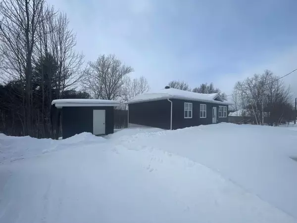 9 Chevrefils LN, St. Charles, ON P0M 2W0