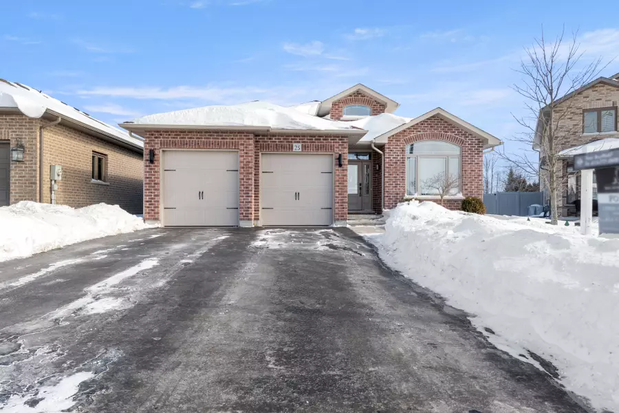 25 STAIKOS CT, Greater Napanee, ON K7R 0B9