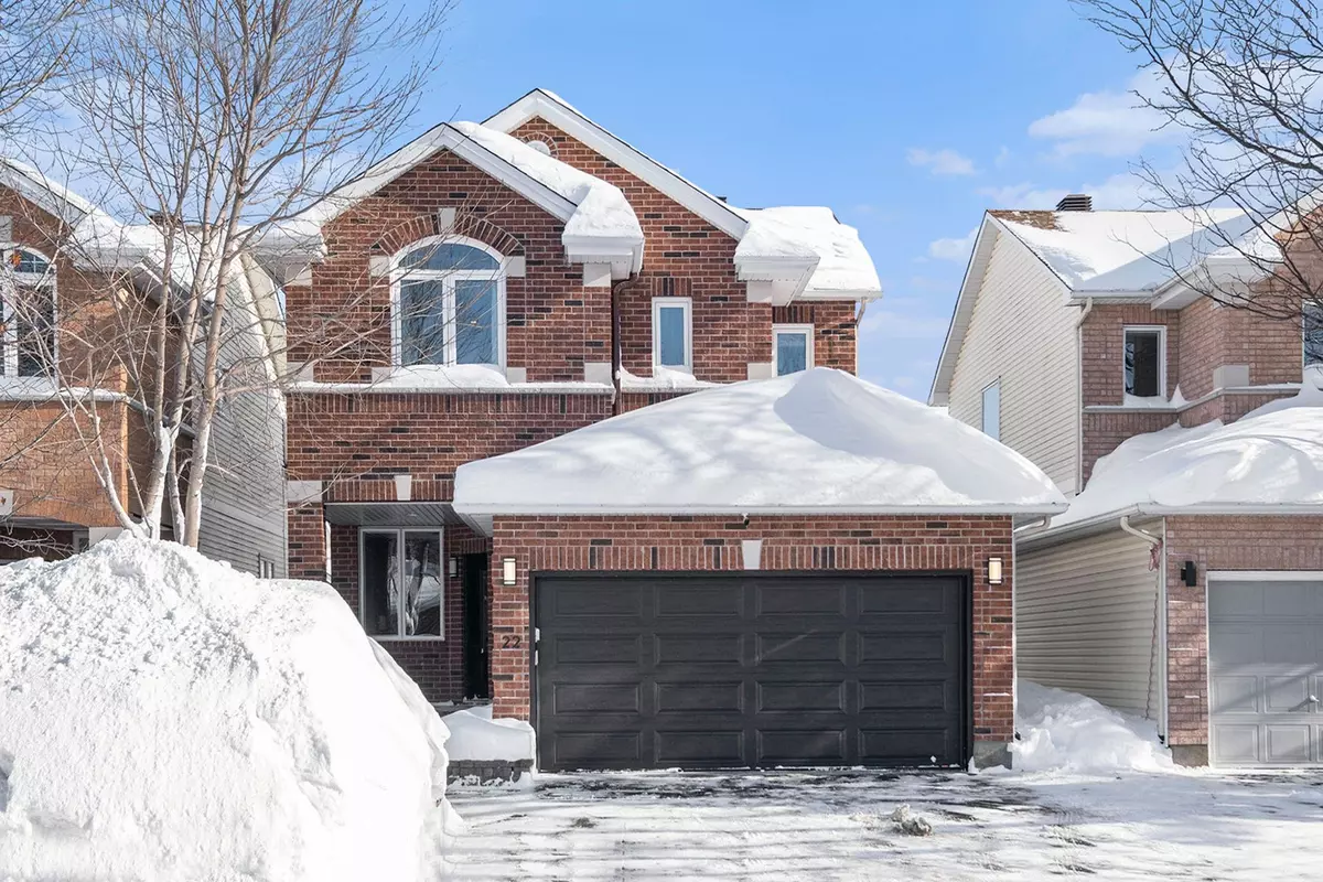 Barrhaven, ON K2J 4R4,22 Tamarack PL