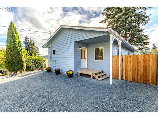 Coos Bay, OR 97420,480 6th CT