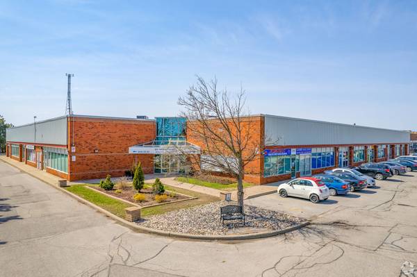 850 Tapscott RD #31 & 32, Toronto E11, ON M1X 1N4