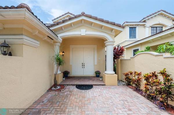 Weston, FL 33326,1548 Passion Vine Cir  #25-3