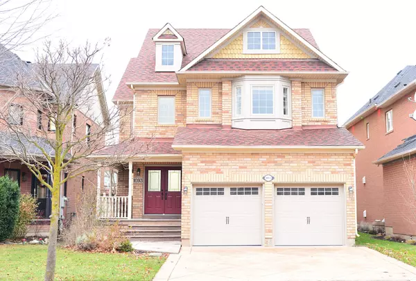 1093 Lamplight WAY, Mississauga, ON L5W 1J3