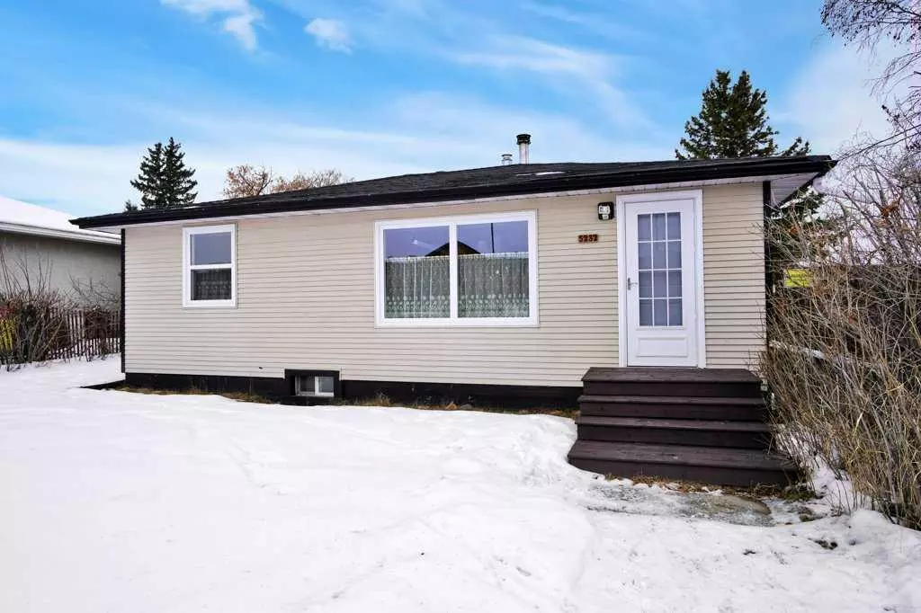 Rocky Mountain House, AB T4T 1G6,5232 48 ST