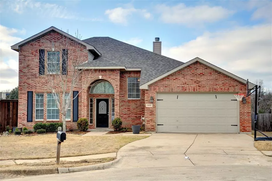 10352 Trevino Lane, Benbrook, TX 76126