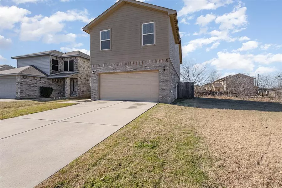 3619 Apple Valley Way, Dallas, TX 75227