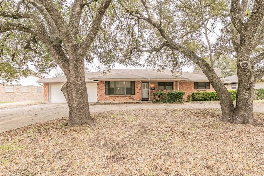 5113 South Drive, Fort Worth, TX 76132