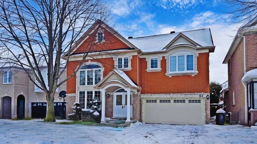 41 Majestic DR, Markham, ON L6C 2B3