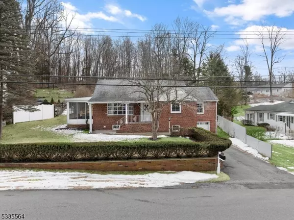 44 Buckwheat Rd, Franklin Boro, NJ 07416