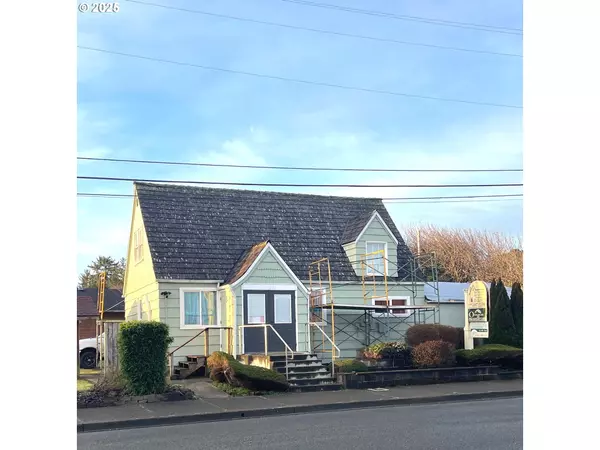 95 12TH ST, Bandon, OR 97411