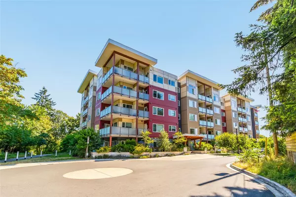 Nanaimo, BC V9R 0K4,20 Barsby Ave #112