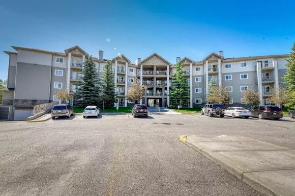 Calgary, AB T2Y 4M3,5000 Somervale CT SW #208