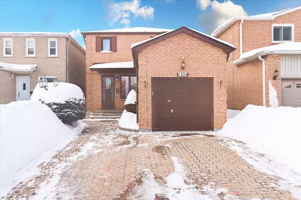 1524 Beechlawn DR, Pickering, ON L1V 6E6