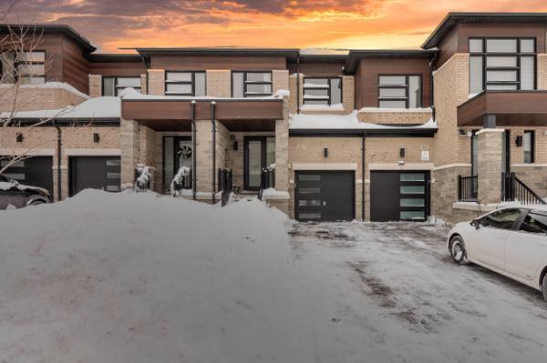 63 Fallharvest WAY, Whitchurch-stouffville, ON L4A 4W4