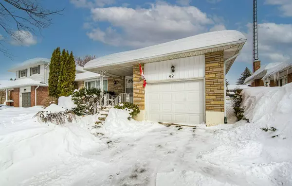 Kitchener, ON N2B 2N8,42 Bettley CRES